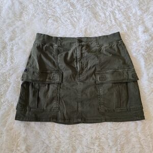 Sanctuary Olive Utility Cargo Mini Skirt. Size L. EUC.